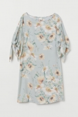 HM  Kleid mit Bindeärmeln