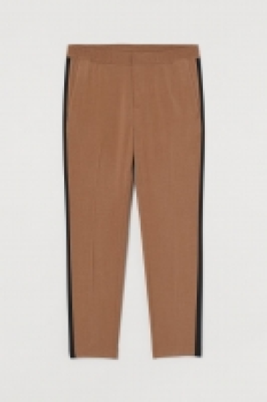 Anzughose mit Galonstreifen CHF 23.95