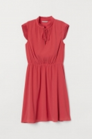 Kleid mit Kappenärmeln CHF 23.95