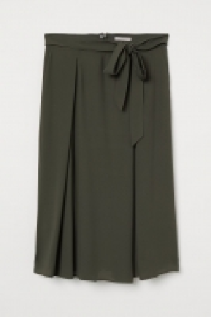 Jupe mit Bindegürtel CHF 22.95