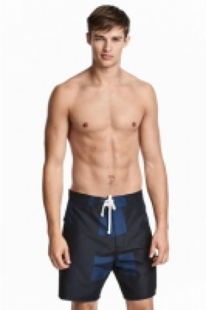 Knielange Badeshorts CHF 13.95