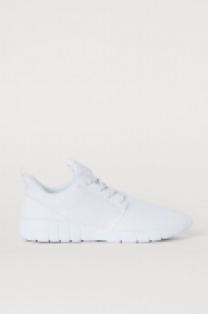 Sneaker aus Mesh CHF 14.95