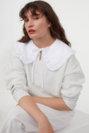Sweatshirt mit Kragen CHF 15.95