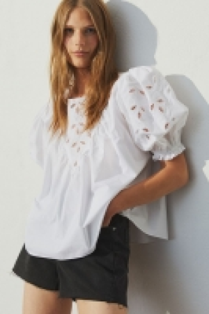 Bluse mit Stickereien CHF 23.95
