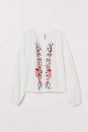 Baumwollbluse mit Stickerei CHF 23.95