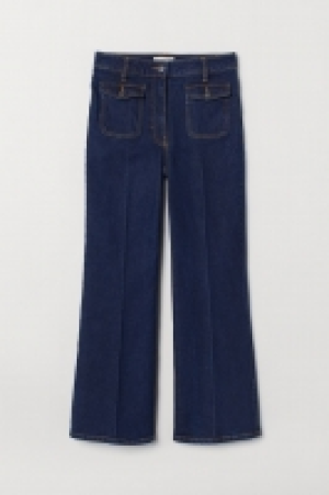 High Cropped Flared Jeans CHF 29.95