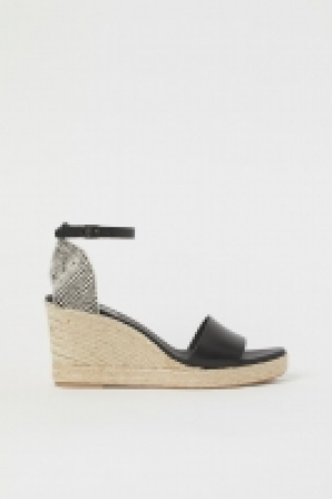 Ledersandalen mit Keilabsatz CHF 43.95