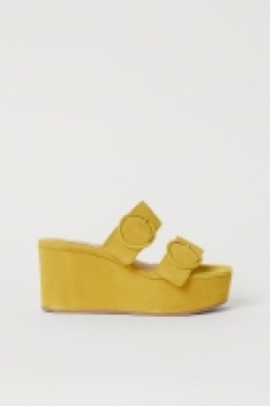 Pantoletten aus Veloursleder CHF 55.95