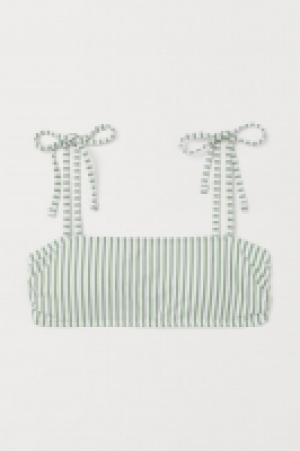 Wattiertes Bandeau-Bikinitop CHF 11.95