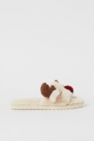 Gestrickte Hausschuhe CHF 11.95