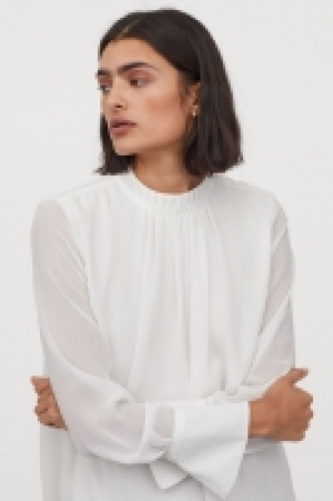 Bluse mit Falten CHF 19.95