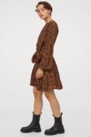 Kleid mit Ballonärmeln CHF 27.95