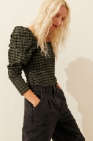 Crinklebluse mit Puffärmeln CHF 14.95