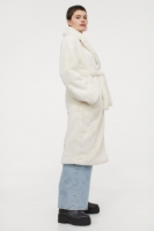 Faux-fur-Mantel CHF 49.95