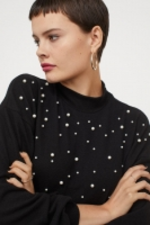 Pullover mit Perlen CHF 9.95