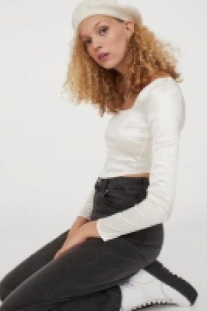 Langärmeliges Cropped Shirt CHF 9.95