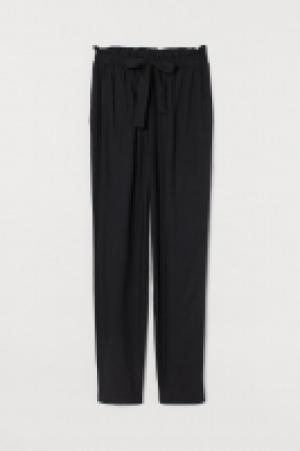 Schlupfhose in 7/8-Länge CHF 9.95