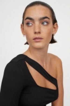 One-Shoulder-Top CHF 9.95