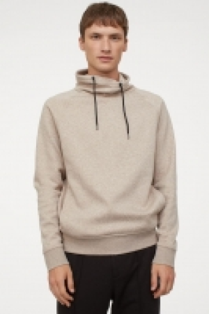 Sweatshirt mit Tunnelkragen CHF 17.95