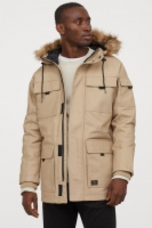 Wasserabweisender Parka CHF 99.00