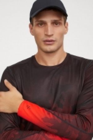 HM  Sportshirt mit langem Arm