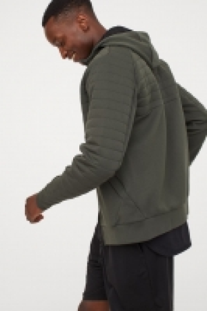 Sportjacke mit Kapuze CHF 34.95