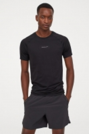 Sportshirt Muscle Fit CHF 17.95