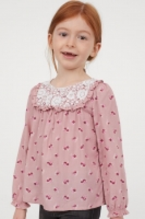 Bluse mit Spitzenpasse CHF 7.95