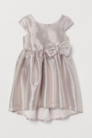 Kleid mit Metallicschimmer CHF 27.95