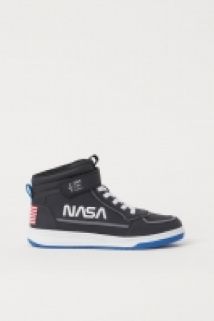 Hohe Sneaker CHF 15.95