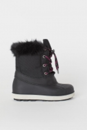 Boots mit wasserdichtem Fuss CHF 25.95