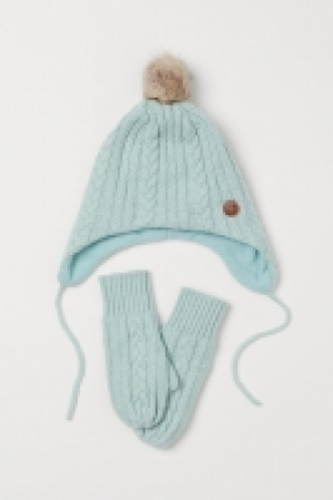 Zopfstrickmütze und Fäustlinge CHF 14.95