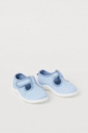 Badeschuhe aus Scuba CHF 9.95