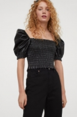 Bluse aus Lederimitat CHF 9.95