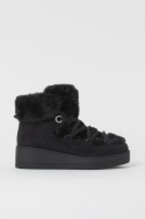 Boots mit warmem Futter CHF 29.95