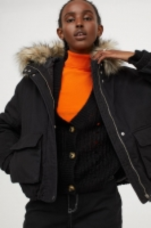 Kurzer Baumwollparka CHF 32.95