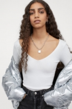 Pullover mit V-Ausschnitt CHF 14.95