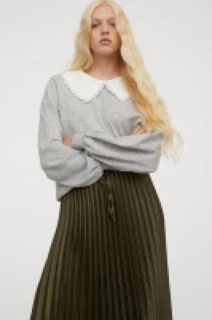 Sweatshirt mit Kragen CHF 17.95