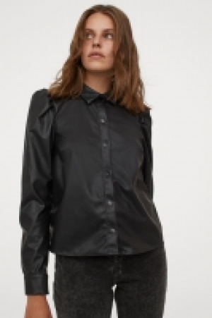 Bluse aus Lederimitat CHF 19.95