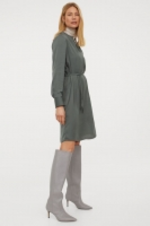 Kleid mit Bindebändern CHF 19.95