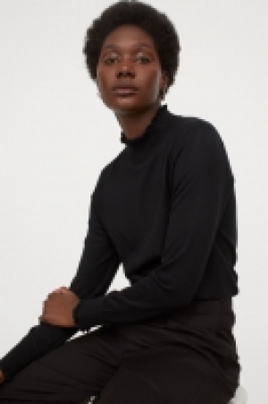 Pullover mit Turtleneck CHF 21.95