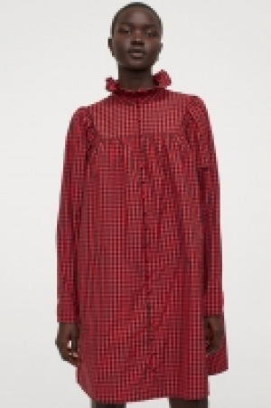 HM  Kleid mit Volantkragen