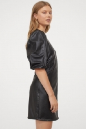 Kleid aus Lederimitat CHF 28.95