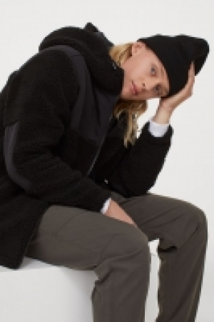 Jacke aus Lammfellimitat CHF 33.95