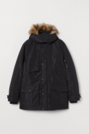 Daunenjacke mit Kapuze CHF 208.95