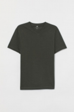 V-Shirt Slim Fit CHF 8.95