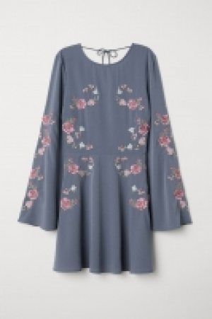 Besticktes Kleid CHF 29.95