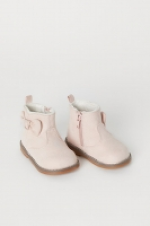 Boots mit warmem Futter CHF 10.95