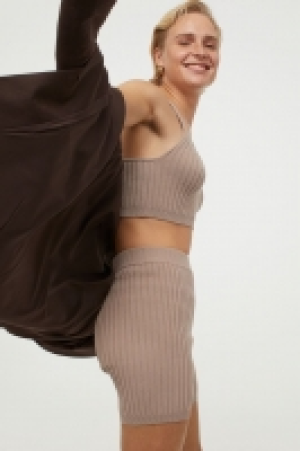 Crop Top in Rippenstrick CHF 7.95