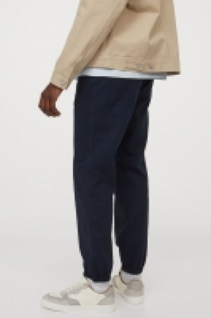 Joggers mit Leinen Regular Fit CHF 14.95
